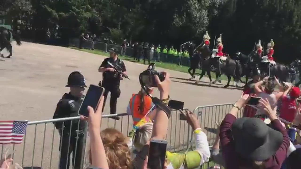 Harryn ja Meghanin vankkuriajelu