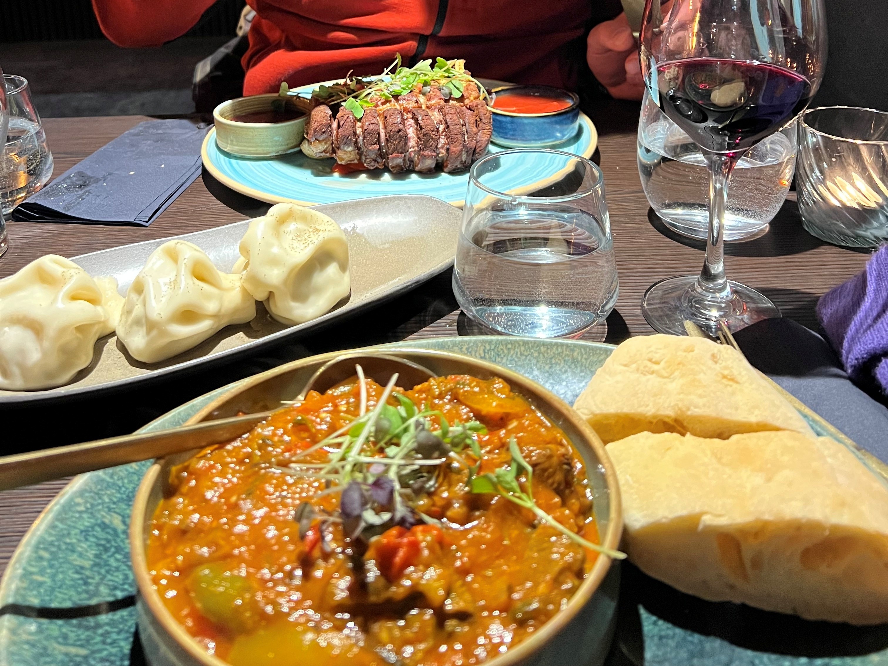 Ravintolassa: Testasimme supersuosioon nousseen Vaasan uusimman ravintolan