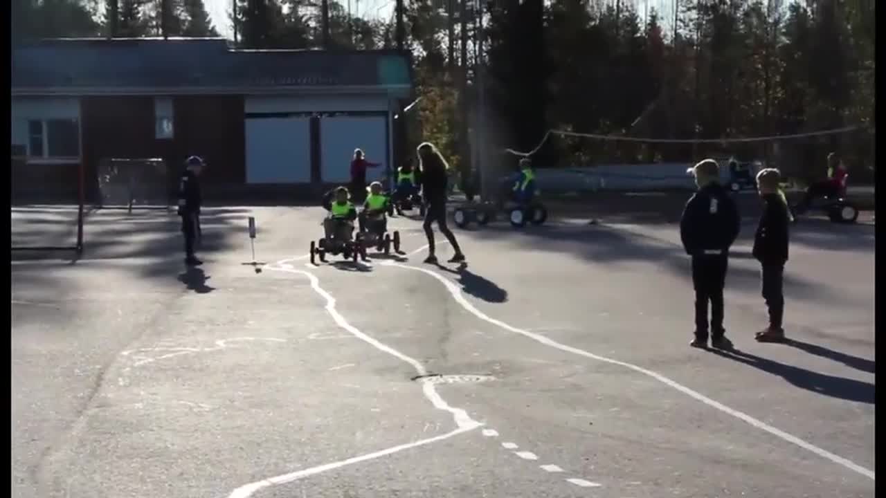 Hyttikallion koulun liikennepuiston avajaiset