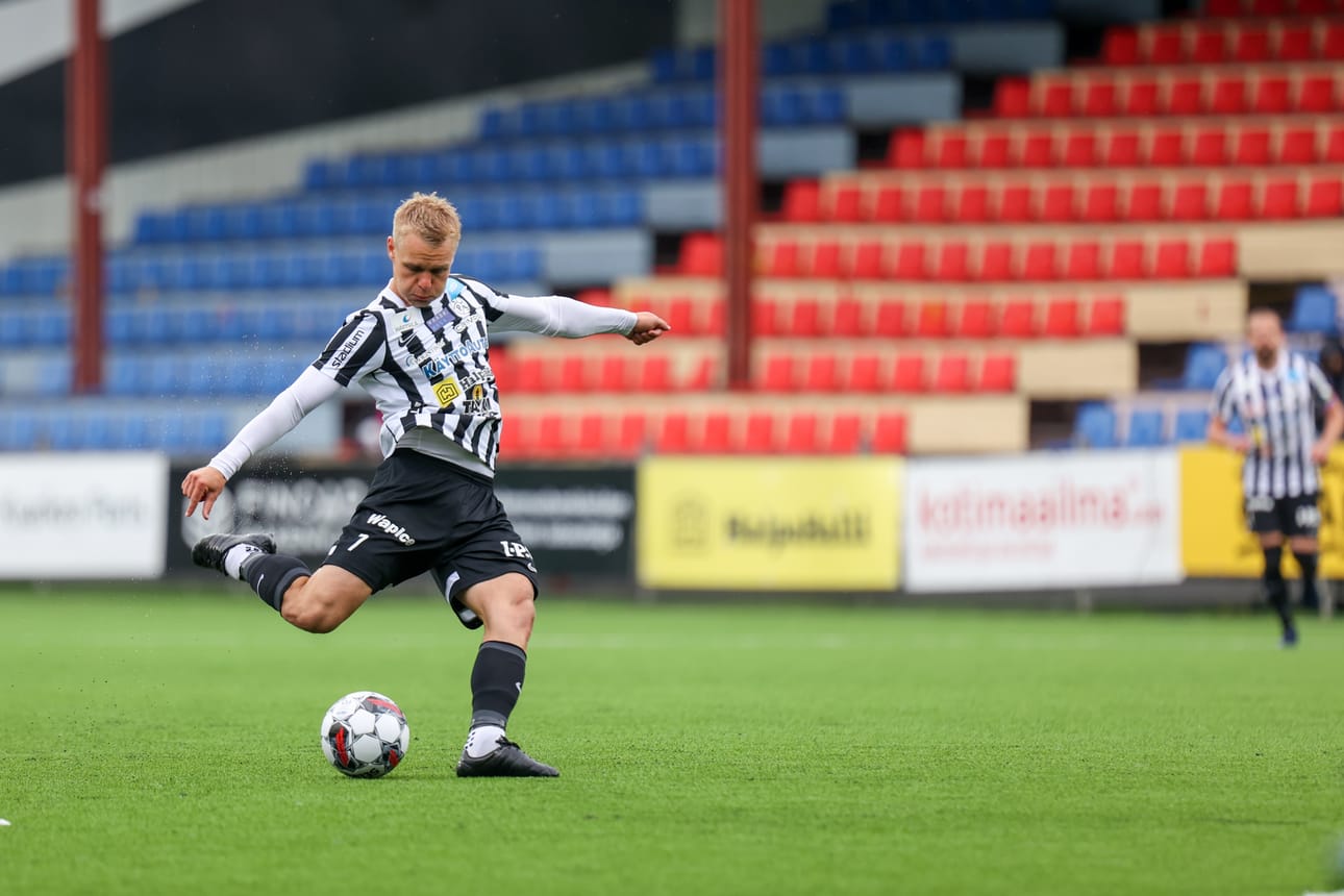 Aleksi Pahkasalo tykitti VPS:n tasoitusmaalin.