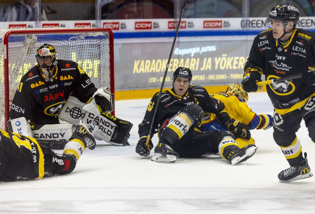 Kärpät ja Jukurit taistelivat tärkeistä pisteistä Raksilassa ennen lyhyelle joulutauolle siirtymistä.