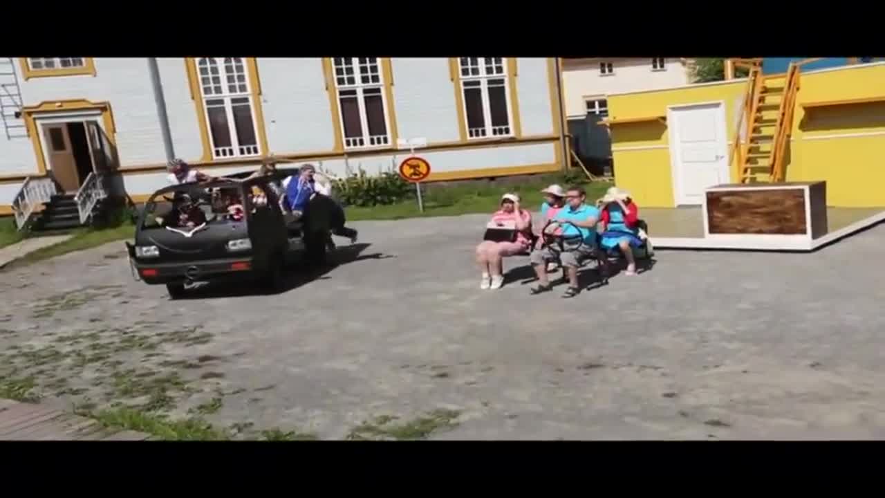Makupala Me Rosvoloista