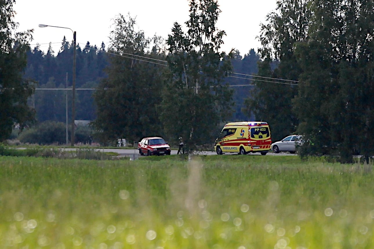 Nivalassa sattui torstai-iltapäivänä kahden henkilöauton nokkakolari.