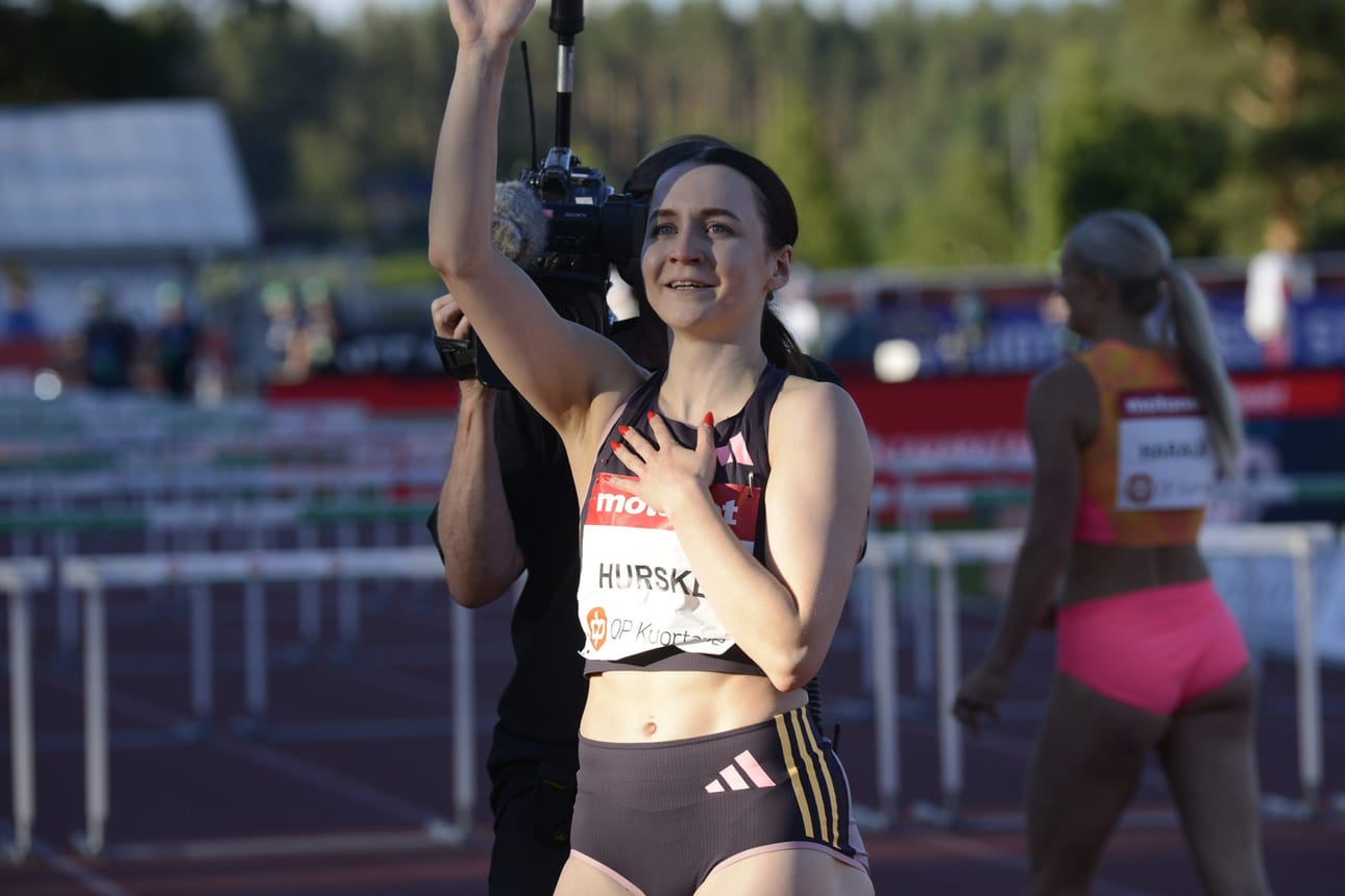 Reetta Hurske juoksi Kuortaneella 100 metrin aitojen Suomen ennätyksen.