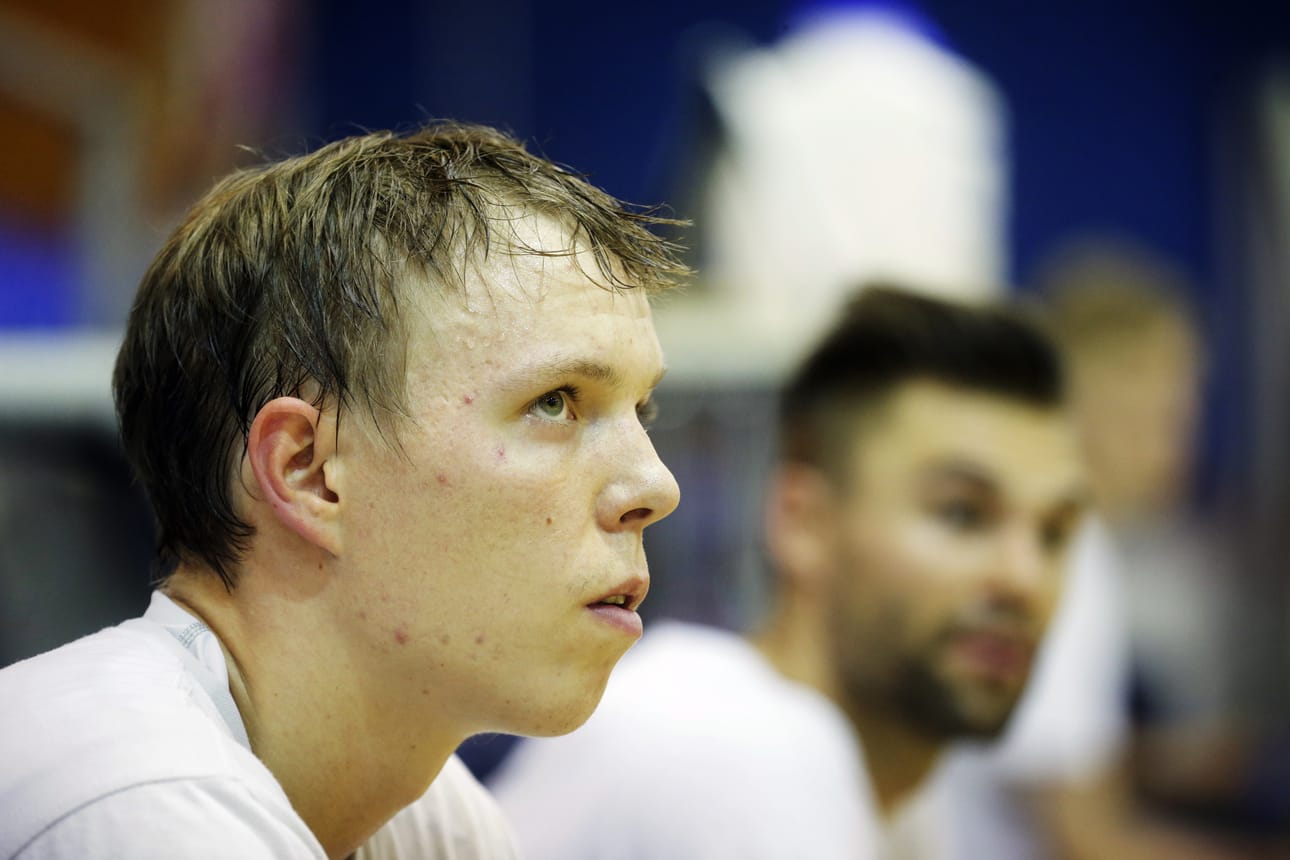 Eetu Pennanen siirtyy Ettasta Akaa-Volleyhin.