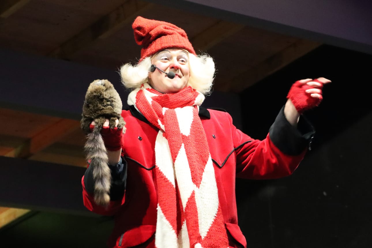 Viime vuonna Kuortaneen joulunavaustapahtumassa esiintyi muun muassa taikatemppuihin erikoistunut klovni Sebastian.