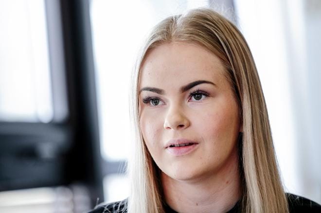 Kauhavalainen 19-vuotias Emma Kivikangas on lupautunut sosialidemokraattien ehdokkaaksi ensi kevään eduskuntavaaleihin. KUVA: MATTI HAUTALAHTI