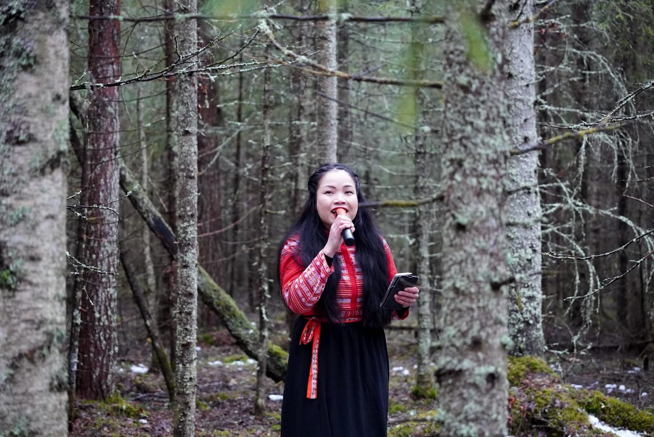 H Huong Rahlan-Kallion esittämien laulujen teemoina olivat luonto ja rakkaus.