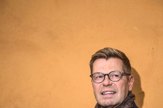 EU:n rokotusohjelma on ollut suuri menestys, eikä mikään epäonnistuminen, niin kuin moni yritti sanoa vielä maaliskuussa. Näin arvioi valtio-opin professori Kimmo Grönlund.