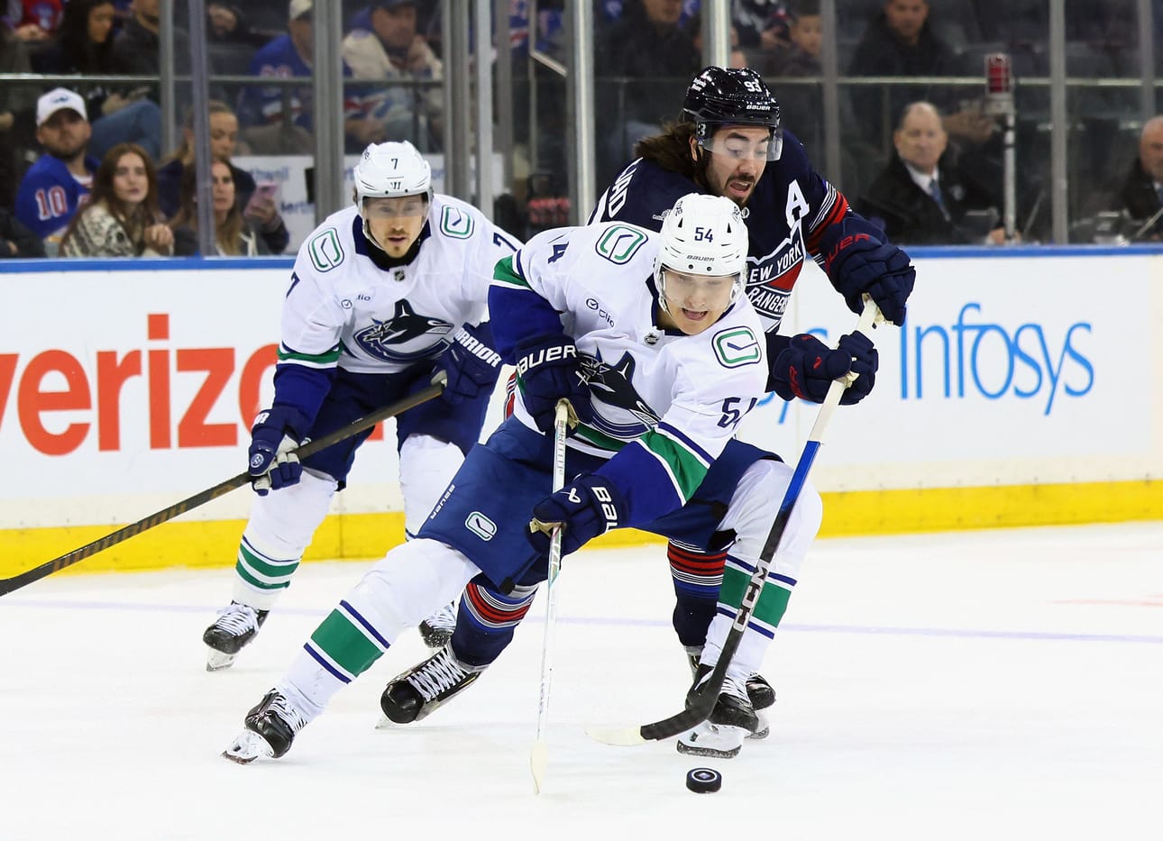 Aatu Rädyn (54) vastuu Vancouver Canucksissa on jäänyt rajalliseksi.
