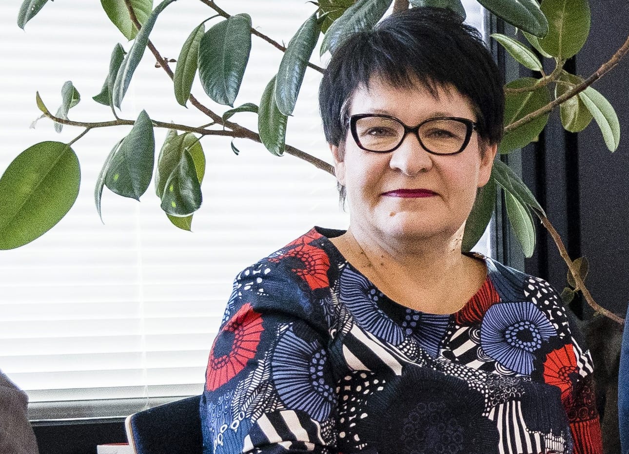 Sdp:n yleisturvamallia kehitelleen työryhmän puheenjohtaja, kansanedustaja Tarja Filatov painottaa mallin olevan vastikkeellinen.