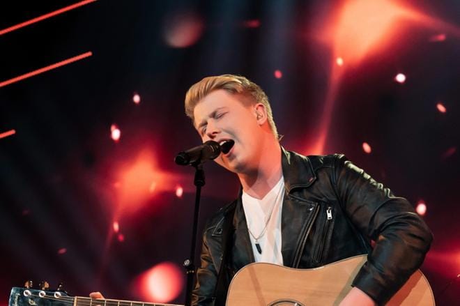 23-vuotias lappajärveläinen Jere Övermark on edennyt Idols-kisassa kuuden parhaan joukkoon. KUVA:NELONEN MEDIA/SAKU TIAINEN