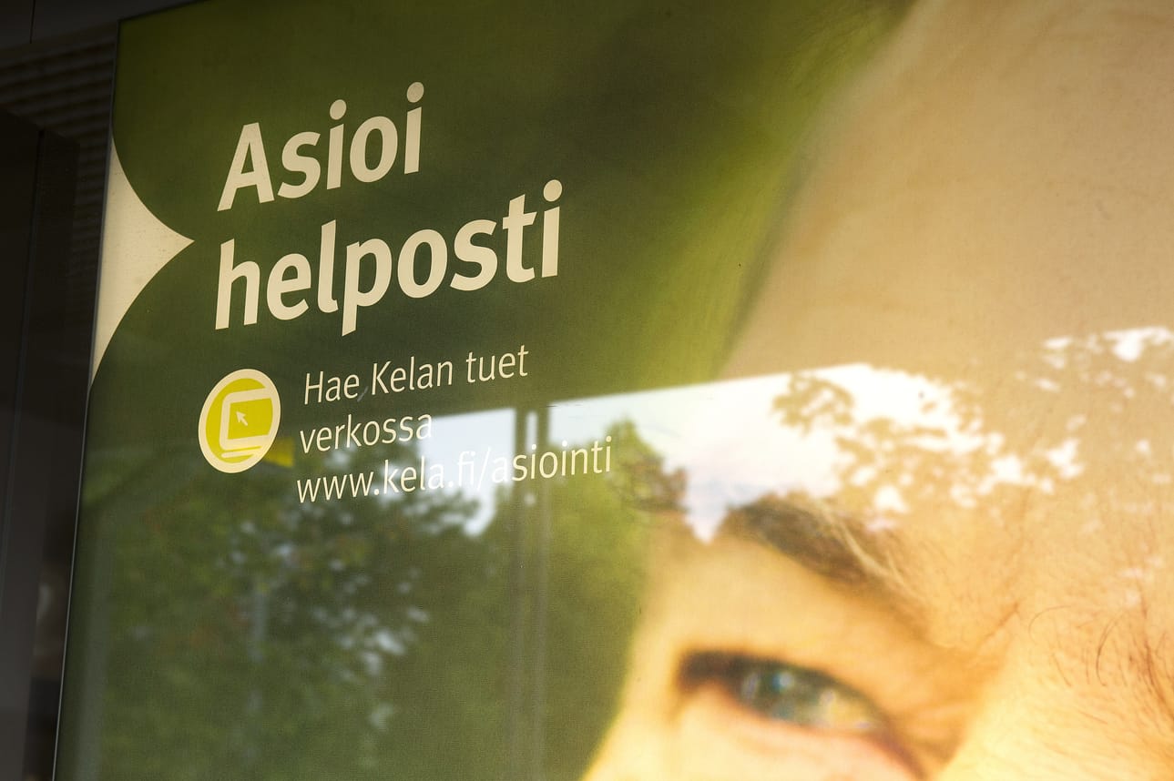 Kela on ruuhkautunut pahoin toimeentulotuen asiakkaista.