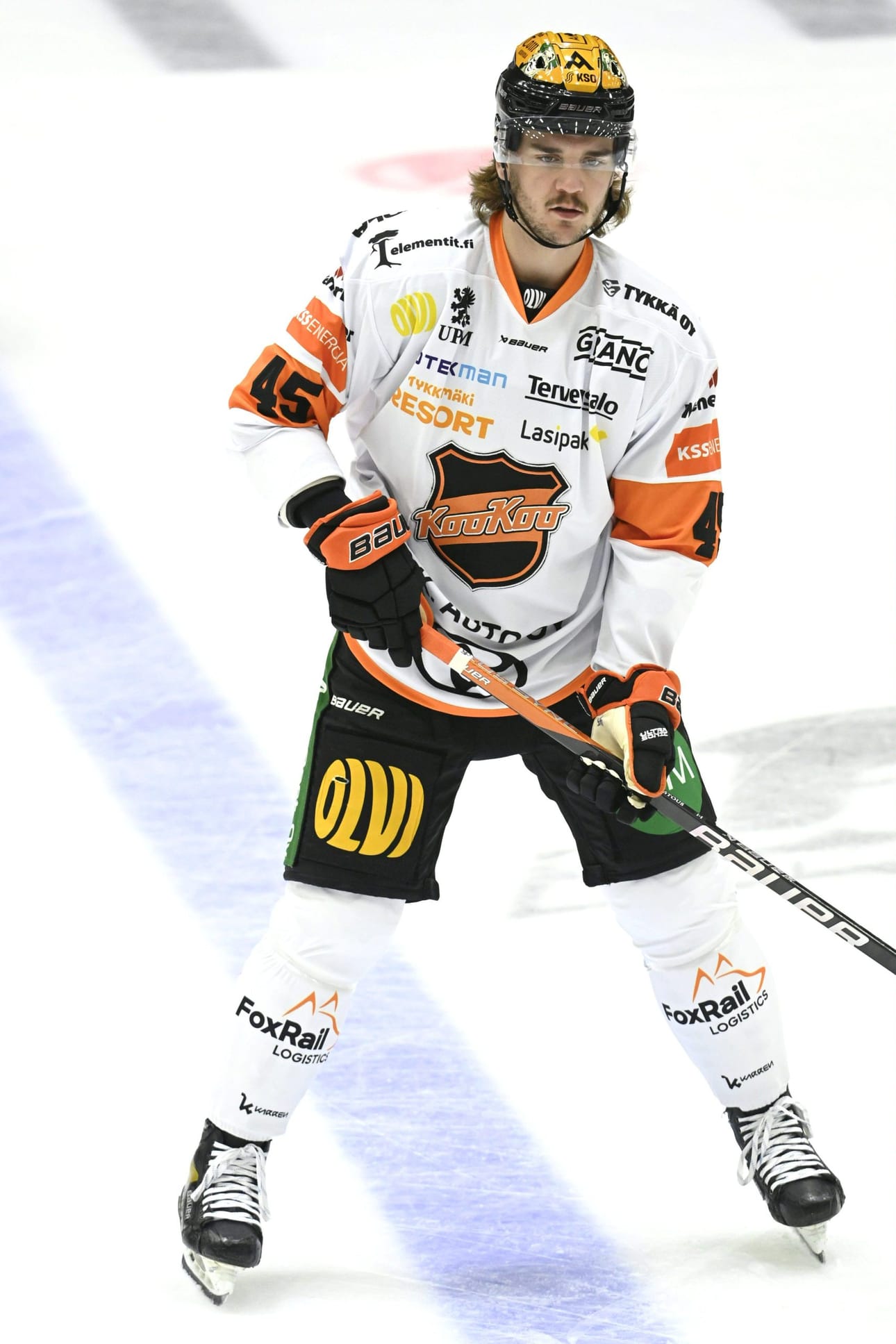Kanadalaispuolustaja Charle-Edouard D'Astous asetettiin väliaikaiseen pelikieltoon. LEHTIKUVA / HEIKKI SAUKKOMAA