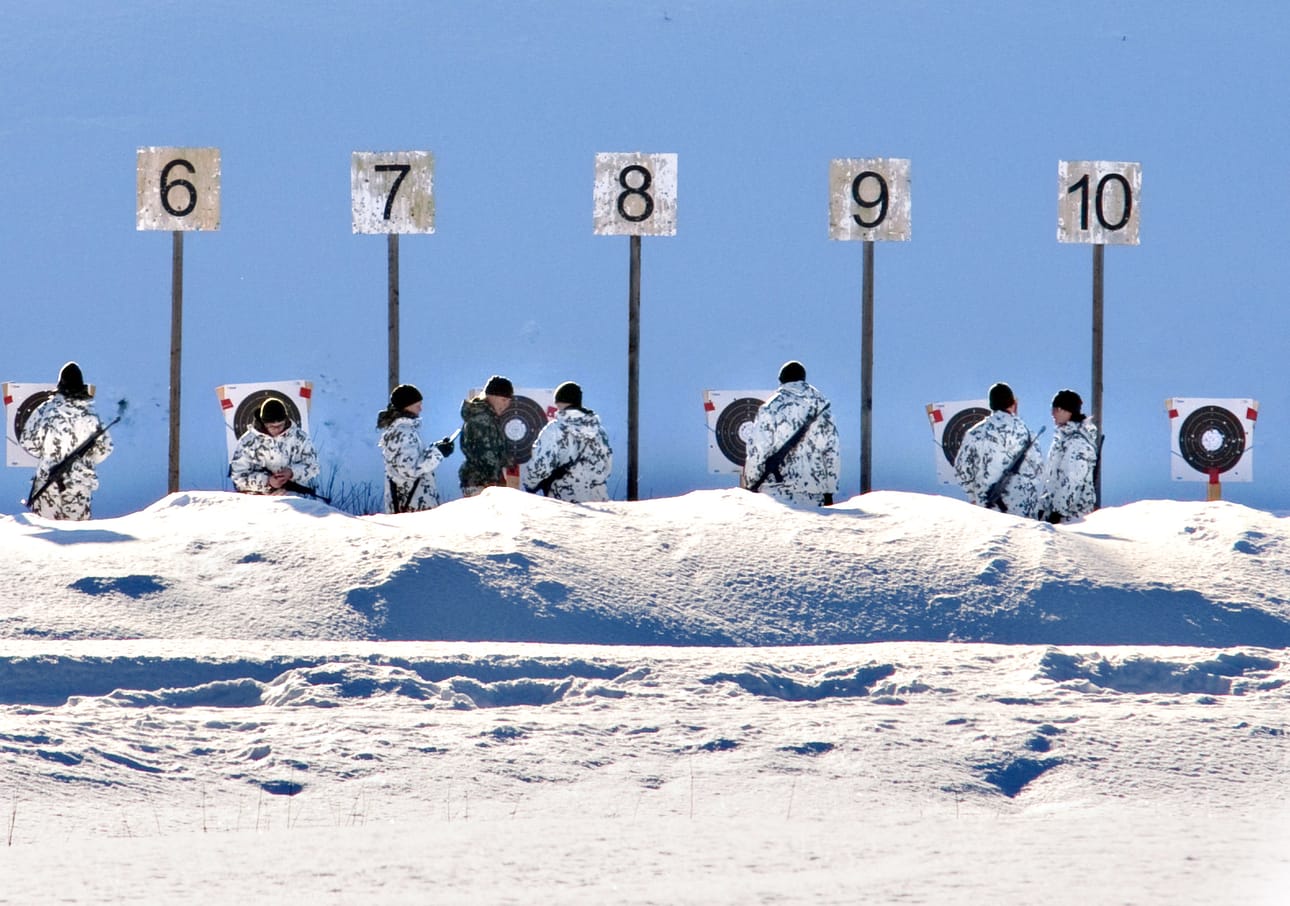 Varusmiespalveluksessa on myös käytössä pakkasraja tietyille harjoitteille.