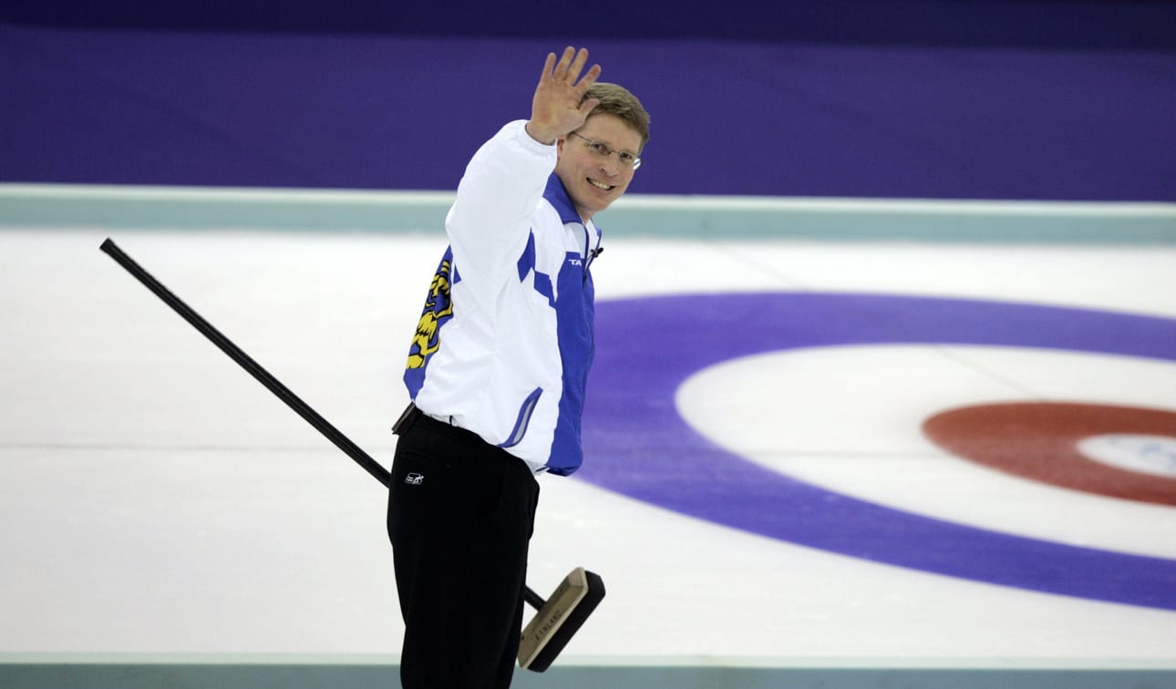 Rovaniemeläinen Markku Uusipaavalniemi aiheutti Suomeen curlingbuumin.