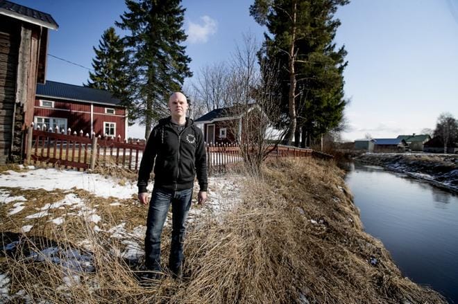 Ylistarolainen Mikko Rauhala on tehnyt ratkaisunsa eri vaihtoehdoista. Tulevan panospuhdistamon hankintahinta asettui tarjouspyynnöillä kohdilleen. KUVA: JAAKKO ELENIUS
