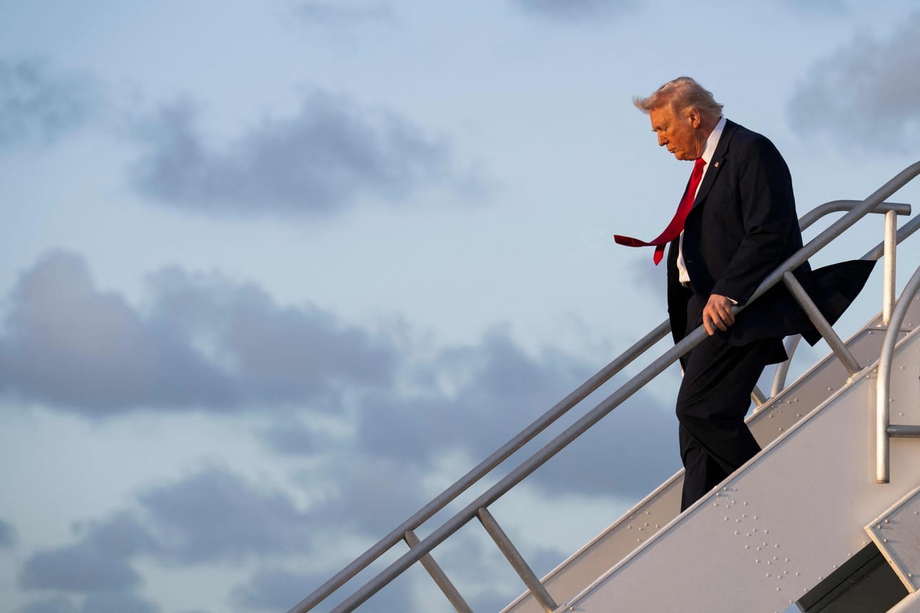 Yhdysvaltain presidentti Donald Trumpin mukaan Iran olisi Etelä-Iranissa tapahtuneen tuhoisan tyttökouluiskun takana. Iskusta on epäilty myös Yhdysvaltoja.