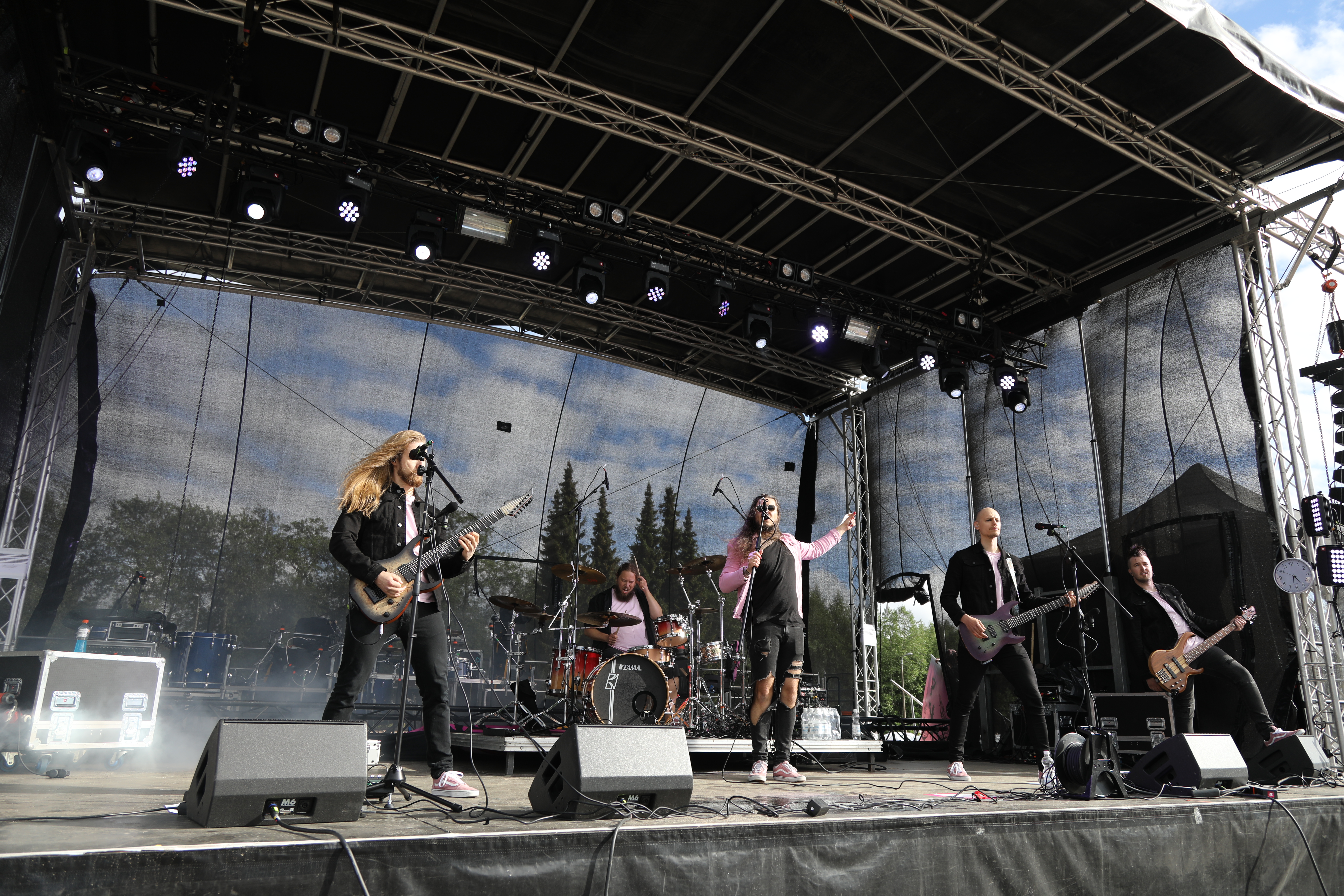 Vaasa Palaa on tällä hetkellä yksi seuratuimpia uusimpia kotimaisia rockbändejä.