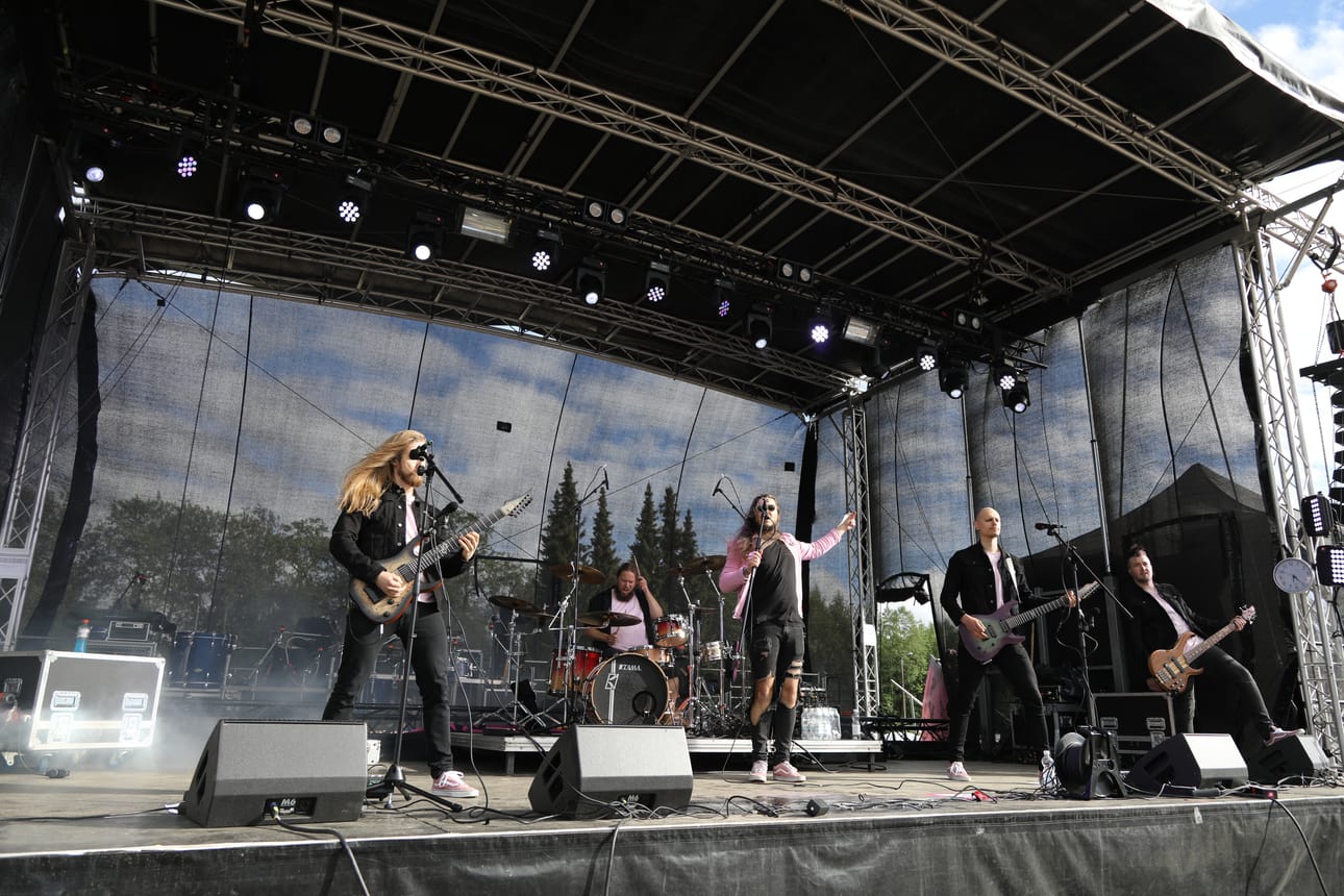 Vaasa Palaa on tällä hetkellä yksi seuratuimpia uusimpia kotimaisia rockbändejä.