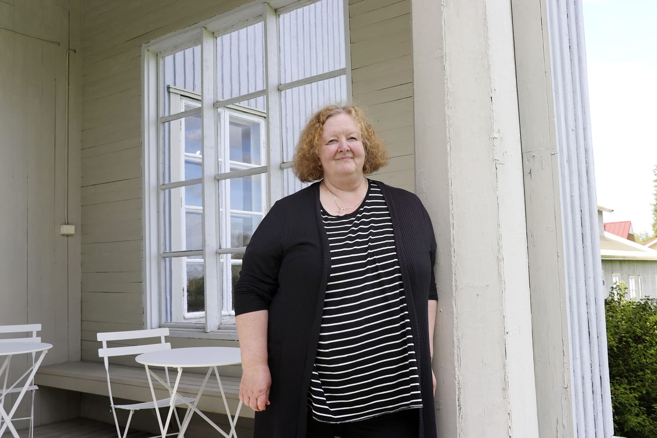 Museosihteeri Marjut Mässbacka on iloinen siitä, miten hienoja kuvia näyttelyä varten löytyi niin kaupungin kuin yksityisten ihmistenkin arkistoista.