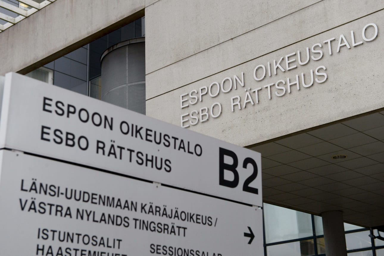 Länsi-Uudenmaan käräjäoikeus on tuominnut 60-vuotiaan miehen naisystävänsä taposta kymmeneksi vuodeksi vankeuteen. LEHTIKUVA / Mikko Stig