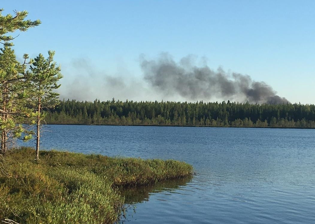 Rantsilassa havaittiin lauantai-iltana hieman ennen kello kahdeksaa maastopalo. Savupatsas näkyi kauas Viionkankaantien varrelta Sipolasta, jossa tulessa oli metsäkone ja noin hehtaari metsää.