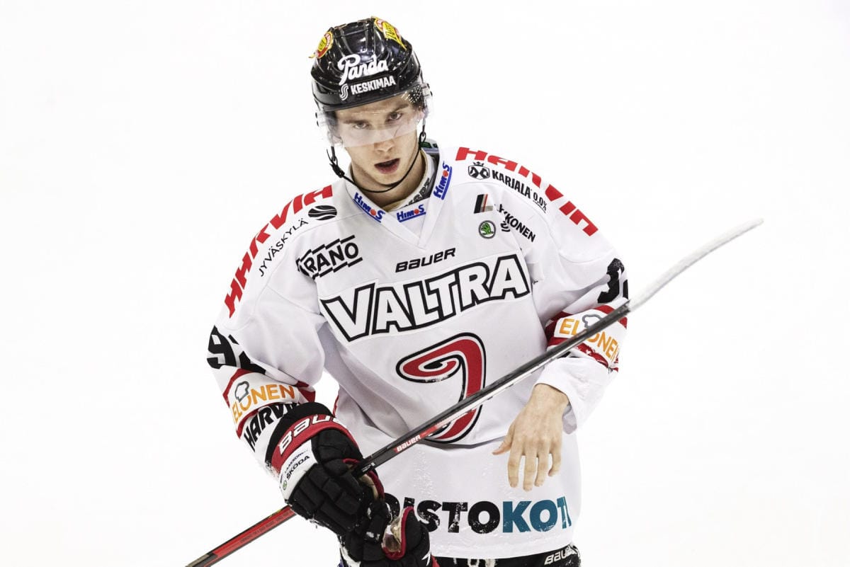 JYPin Brad Lambert pelasi joulukuussa Helsingissä HIFK:ta vastaan. Lehtikuva / Roni Rekomaa