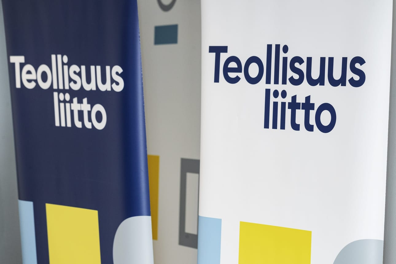 Teollisuusliiton mukaan ulosmarssit kestävät tunnin. LEHTIKUVA / Roni Rekomaa