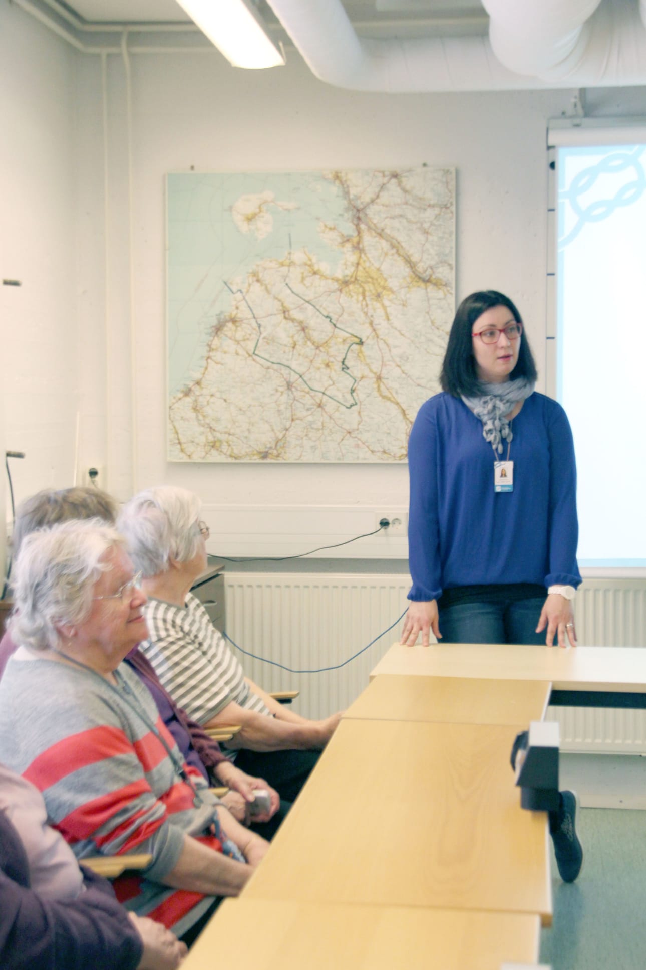 Anne Viirret-Rautio kannusti ajattelemaan aivojaan ja pitämään huolta muististaan.