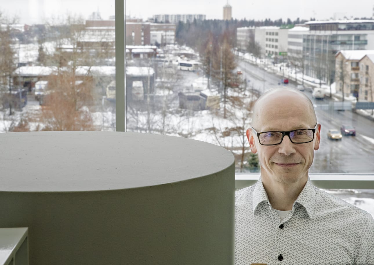 Asemakaavapäällikkö Kari Nykänen sanoo, että rakennusten korkeus pitää olla sellainen, että se sopii vallitsevaan korttelirakenteeseen.