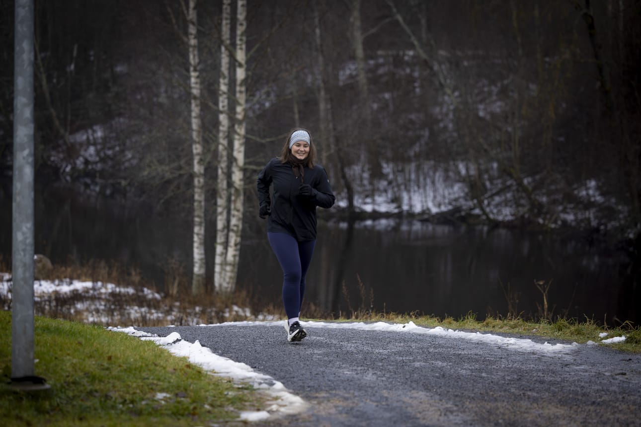 Juoksusta on tullut Petra Salomäelle elämäntapa, joka tuo jaksamista arkeen ja tasapainoa mieleen.
