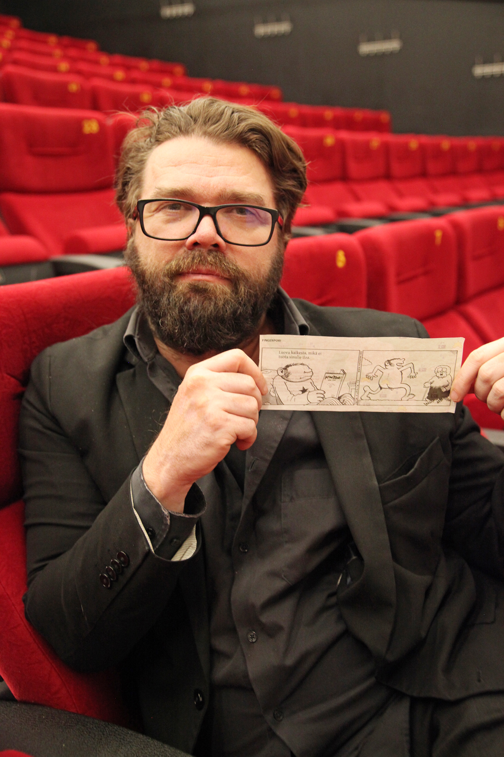 Mikko Kouki suostui mielellään Markus Selinin pyyntöön ohjata Fingerpori-elokuva.