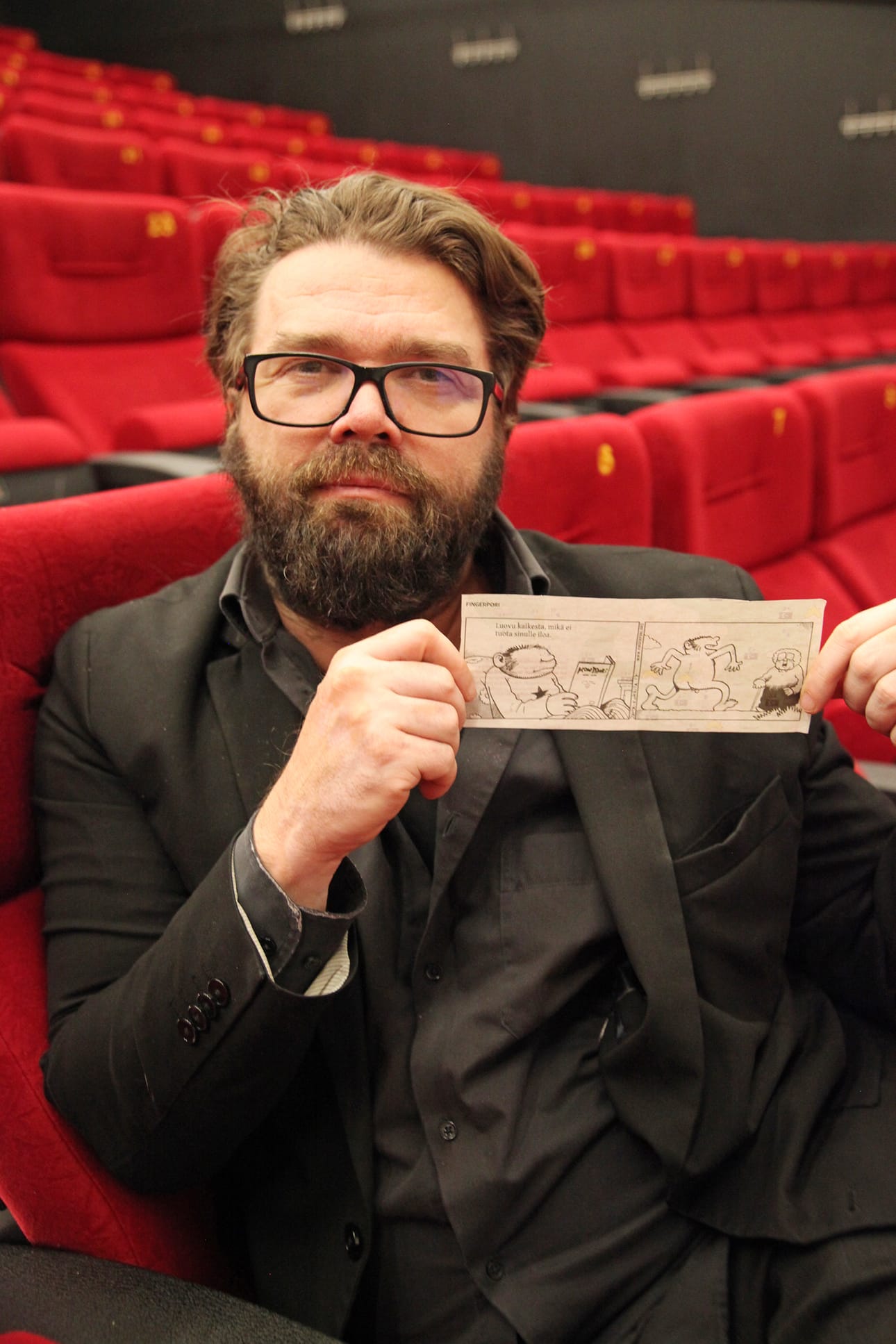 Mikko Kouki suostui mielellään Markus Selinin pyyntöön ohjata Fingerpori-elokuva.