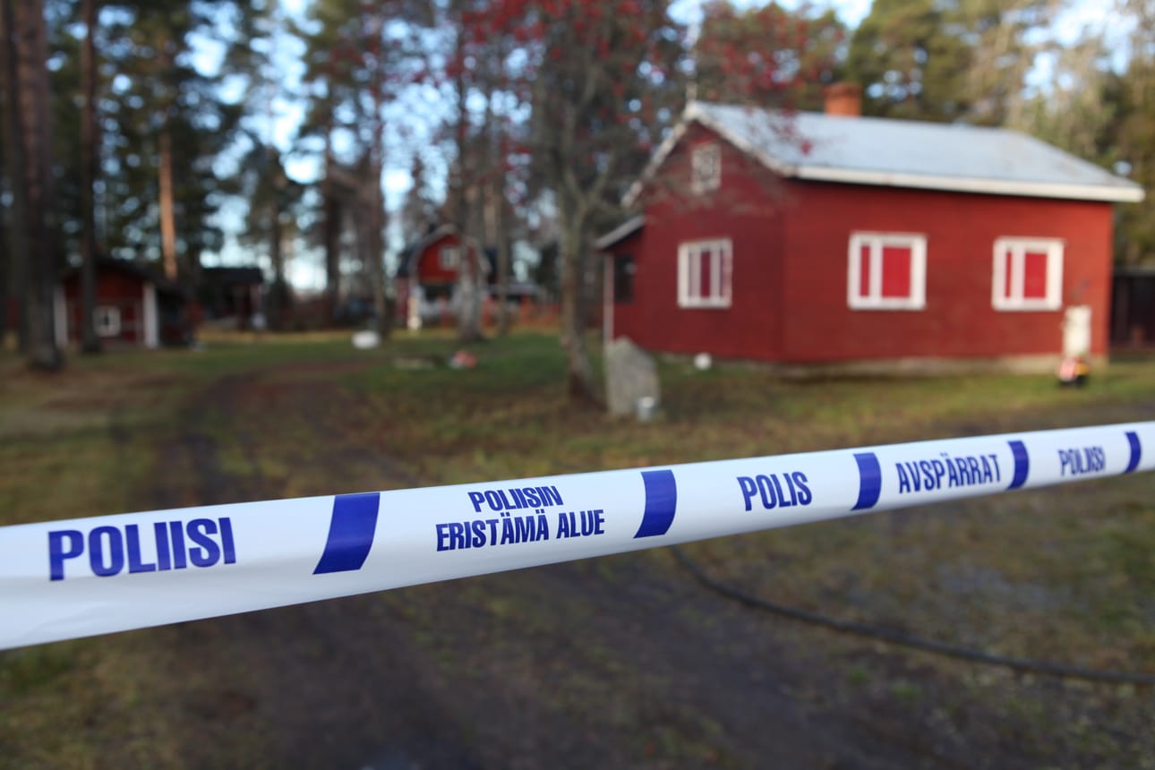 Uhrit löytyivät yksityisasunnosta.