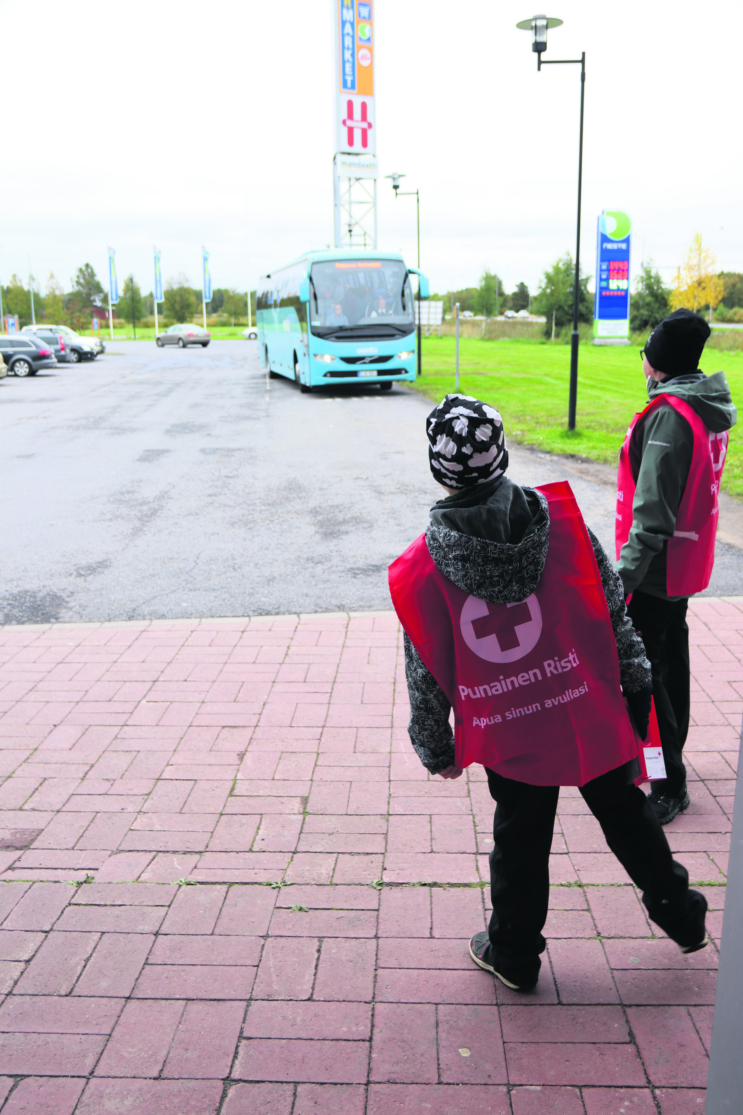 Imatran turistibussin mukana tuli monta kilahdusta keräyslippaaseen.