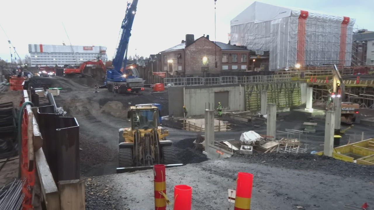 Oulun torihotellin työmaa maanantaiaamuna