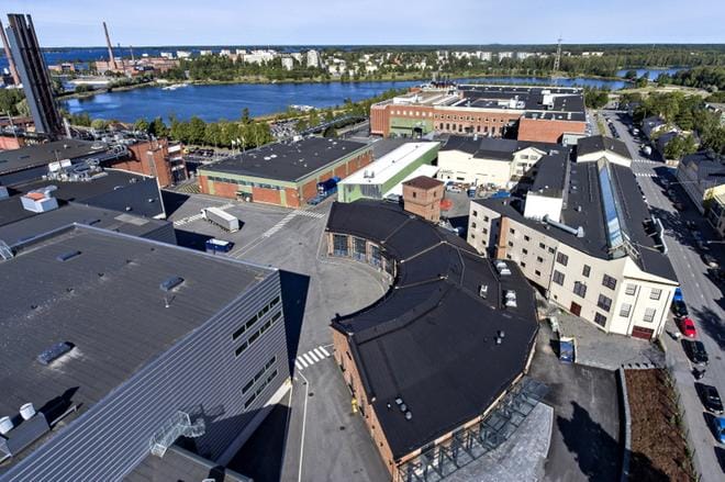 Wärtsilä muuttaa pois Vaasan keskustasta Vaskiluotoon, kunhan sen uudet toimitilat valmistuvat. Kuva on Wärtsilän keskustan alueesta. KUVA: KARI LÖFHJELM