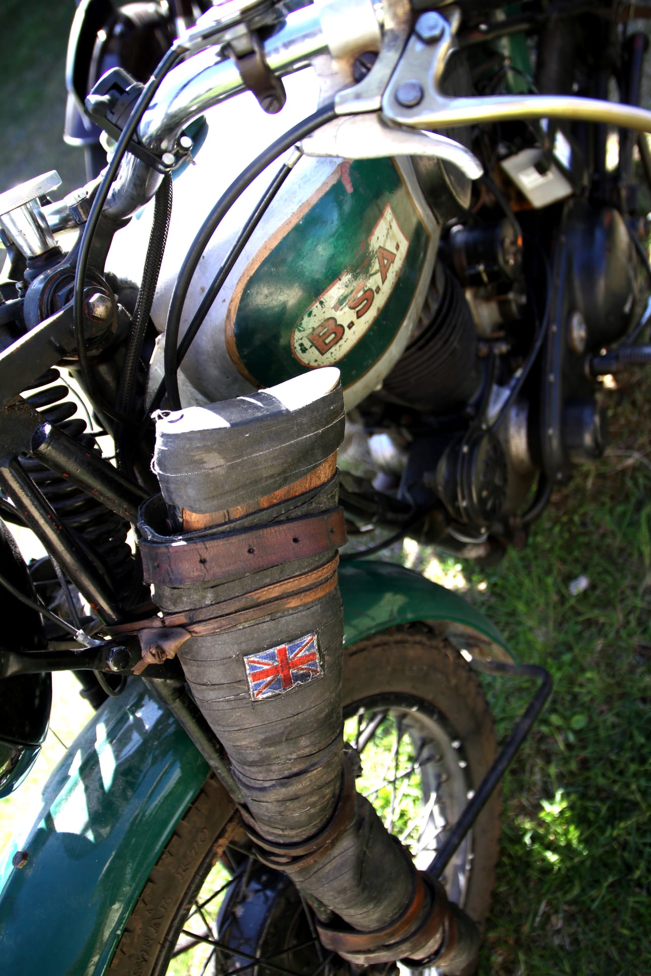Pyssy kuuluu vuoden 1945 BSA-sotapyörän vakiovarusteisiin.