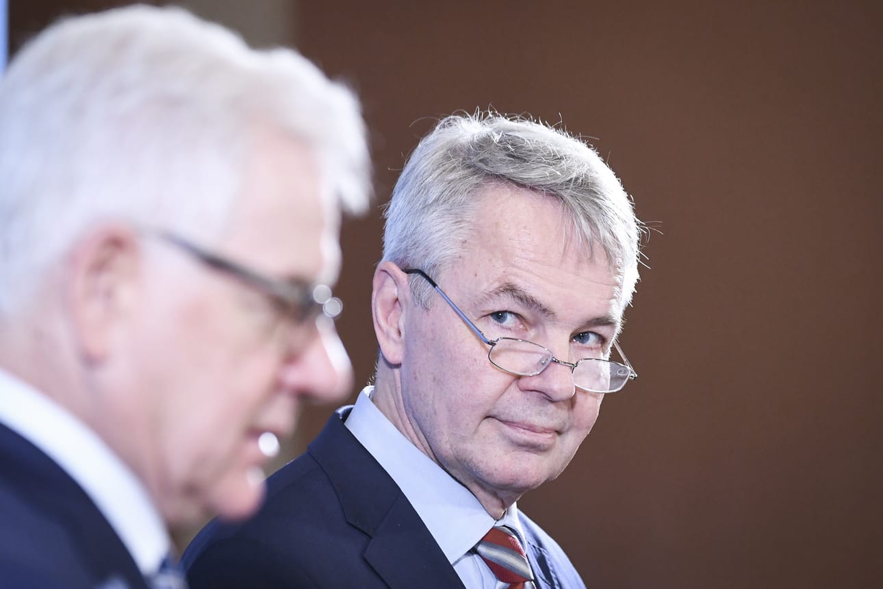 Ulkoministerit Jacek Czaputowicz ja Pekka Haavisto pitivät yhteisen lehdistötilaisuuden Säätytalolla.
