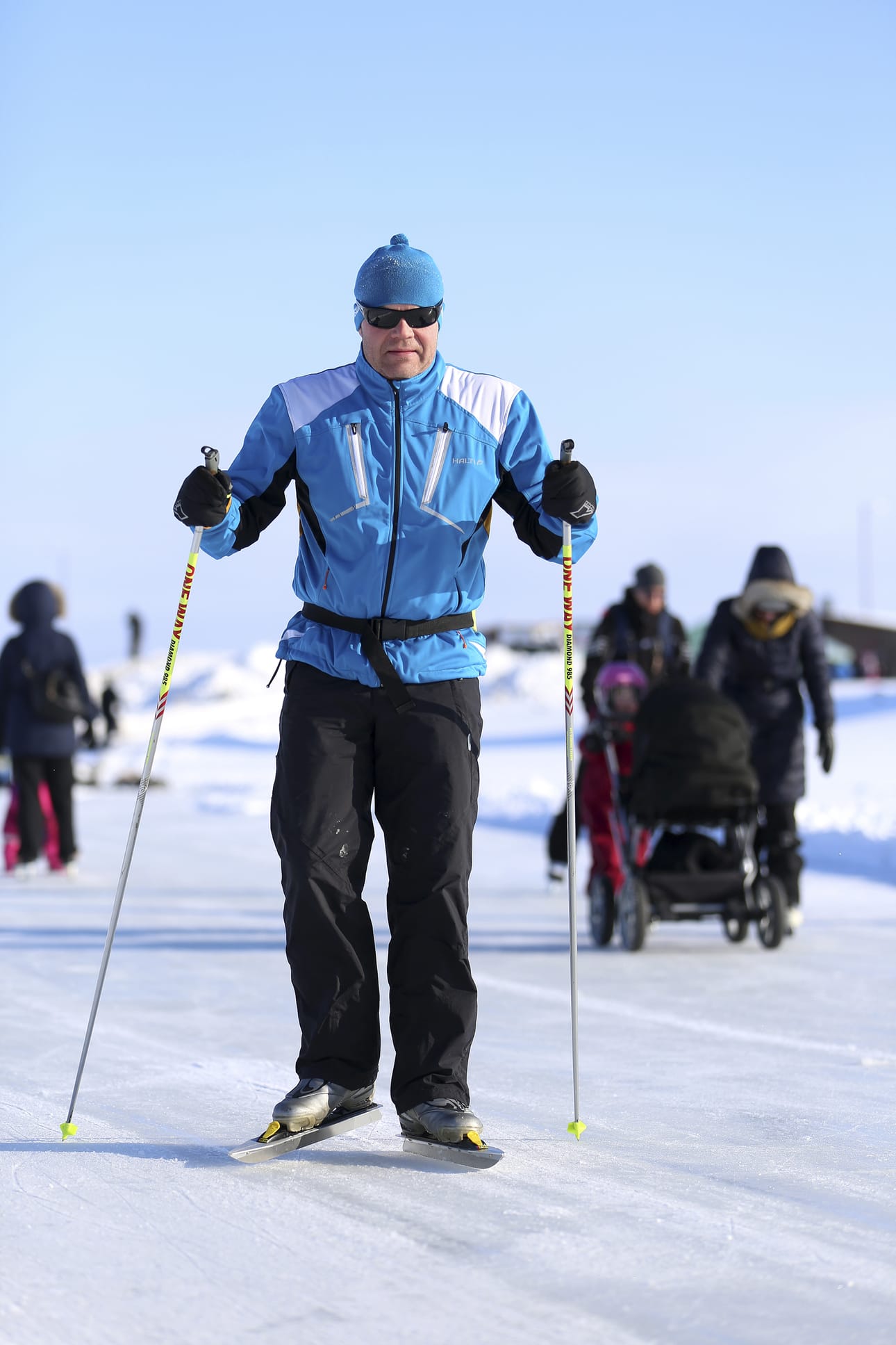 Raino Valtanen luisteli 8,2 kilometrin mittaisen luisteluradan päästä päähän eikä keksinyt muuta moitittavaa kuin vastatuulen Hailuotoon päin tullessa.