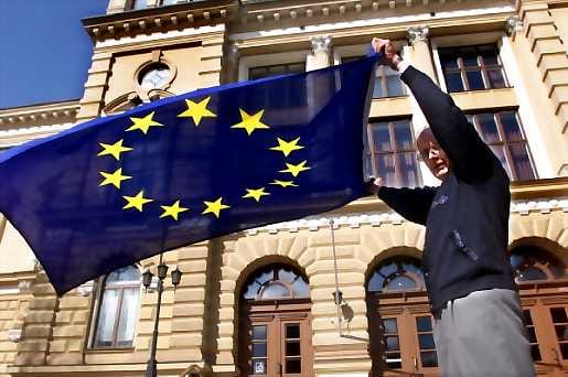 EU-lipussa oleva tähtien määrä ei liity mitenkään jäsenvaltioiden lukumäärään.