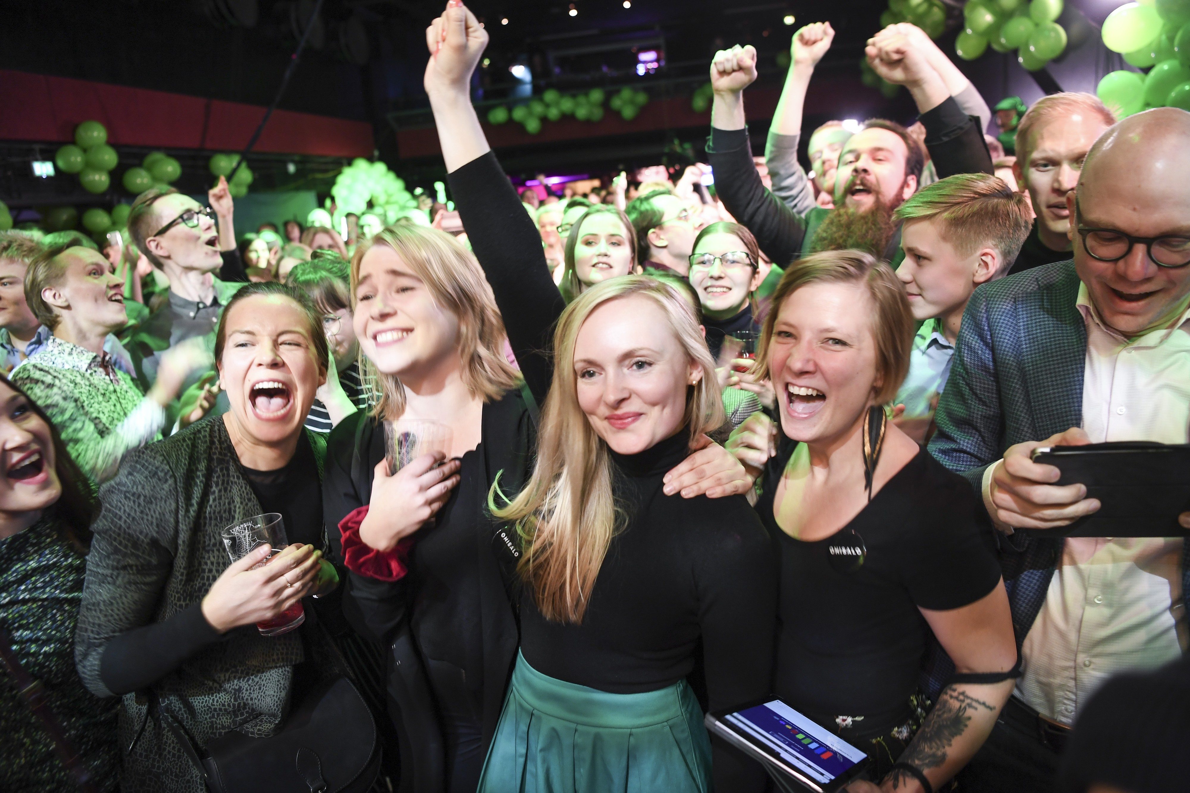 Kevään eduskuntavaaleissa läpi pääsi 20 vihreiden kansanedustajaa, mikä on enemmän kuin koskaan aiemmin. Gallupeissa vihreiden kannatus on ollut ajoittain suurempaakin. Vihreät tuulettivat vaali-iltana tulosta uuden puheenjohtajansa Maria Ohisalon johdolla.