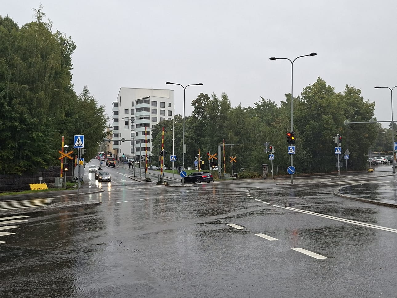 Konepajankadun tasoristeys on huoltotöiden takia väliaikaisesti suljettu torstaina 10. syyskuuta kello 18 alkaen.