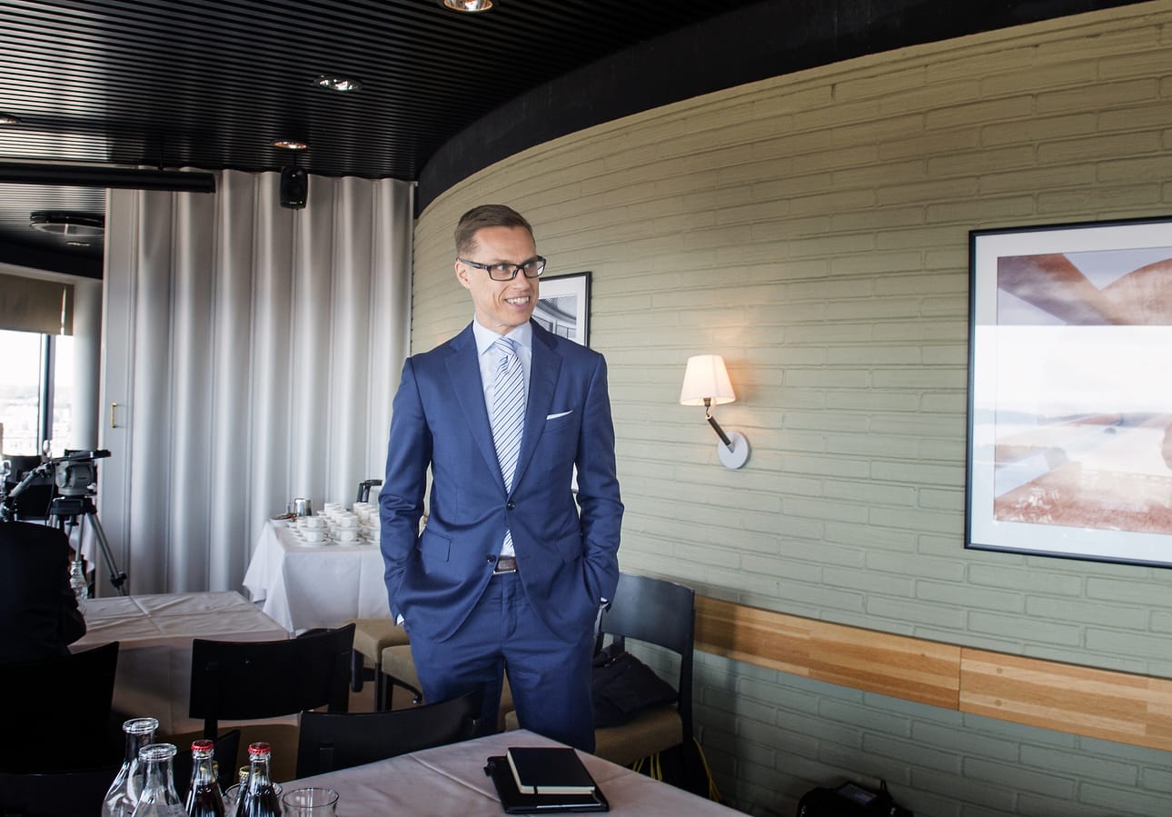 Alexander Stubb ilmoittautui Kokoomukseen Puheenjohtaja taistoonValtiovarainministeri Alexander Stubb ei ole huolissaan ministerin töiden ja kampanjoinnin yhdistämisestä. – Paineensietokyky on testattu, Stubb totesi.