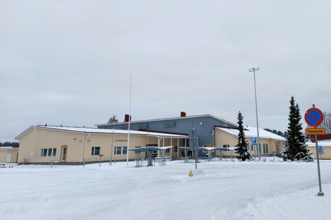Lappajärven uusi yhteiskoulu on lähes kokonaan hirsinen. KUVA: SARI HEINILÄ