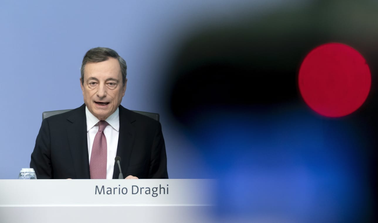 Mario Draghin luotsaama Euroopan keskuspankki teki elvytyspäätöksiä. Seruaavaksi Draghi kehottaa jäsenmaita samaan.