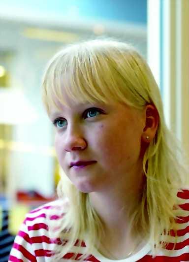 Asiat reilassa. Pikkuparlamentin jäsenen Marja Laukkasen mielestä Kempeleessä kuuluu nuorten ääni hyvin. Kunta ottaa nuoret huomioon muutonkin kuin pikkuparlamentin kautta. "Meitä on täällä paljon."