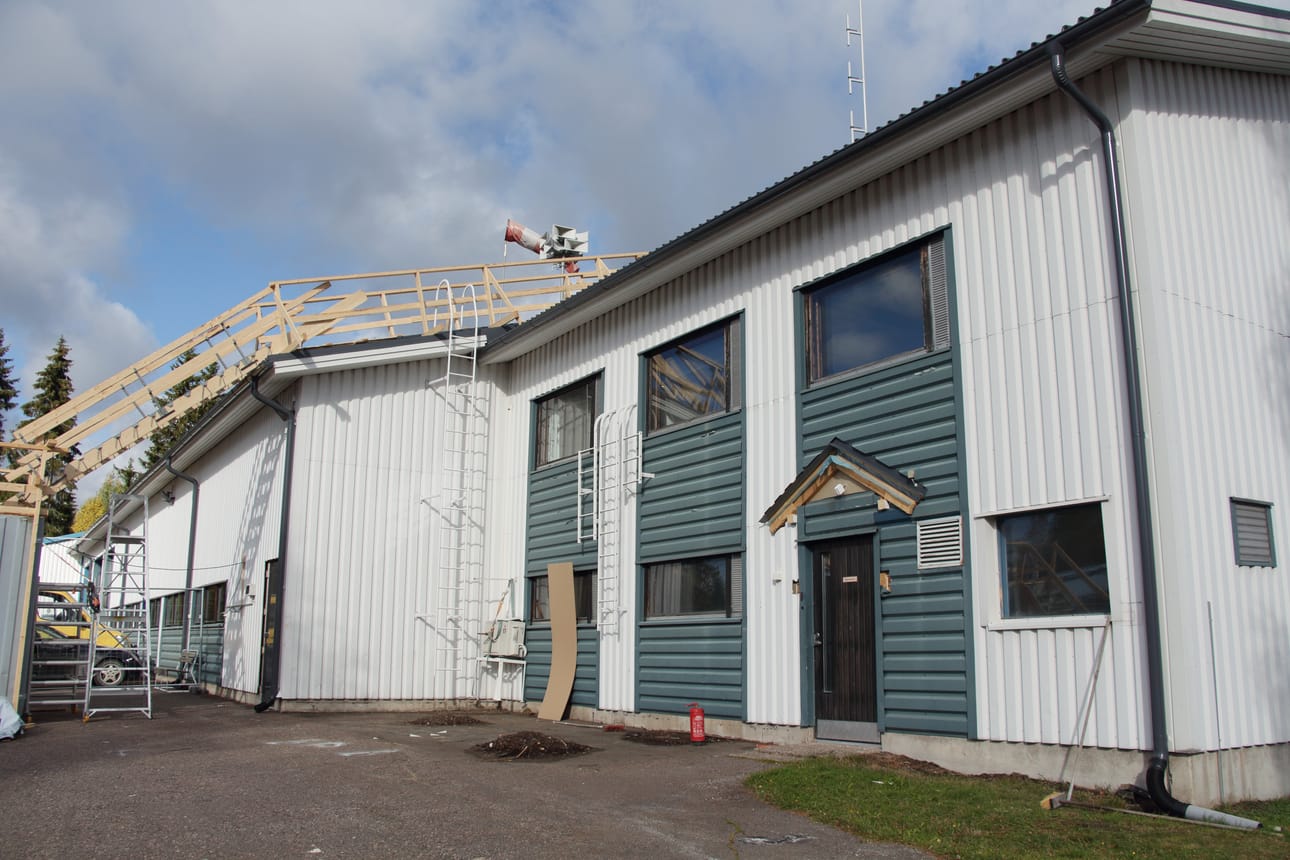 Oulaisten paloasemaa remontoitiin viitisen vuotta sitten. Nyt kaupunki ja Pohde ovat pääsemässä kiinteistöstä vuokrasopimukseen.