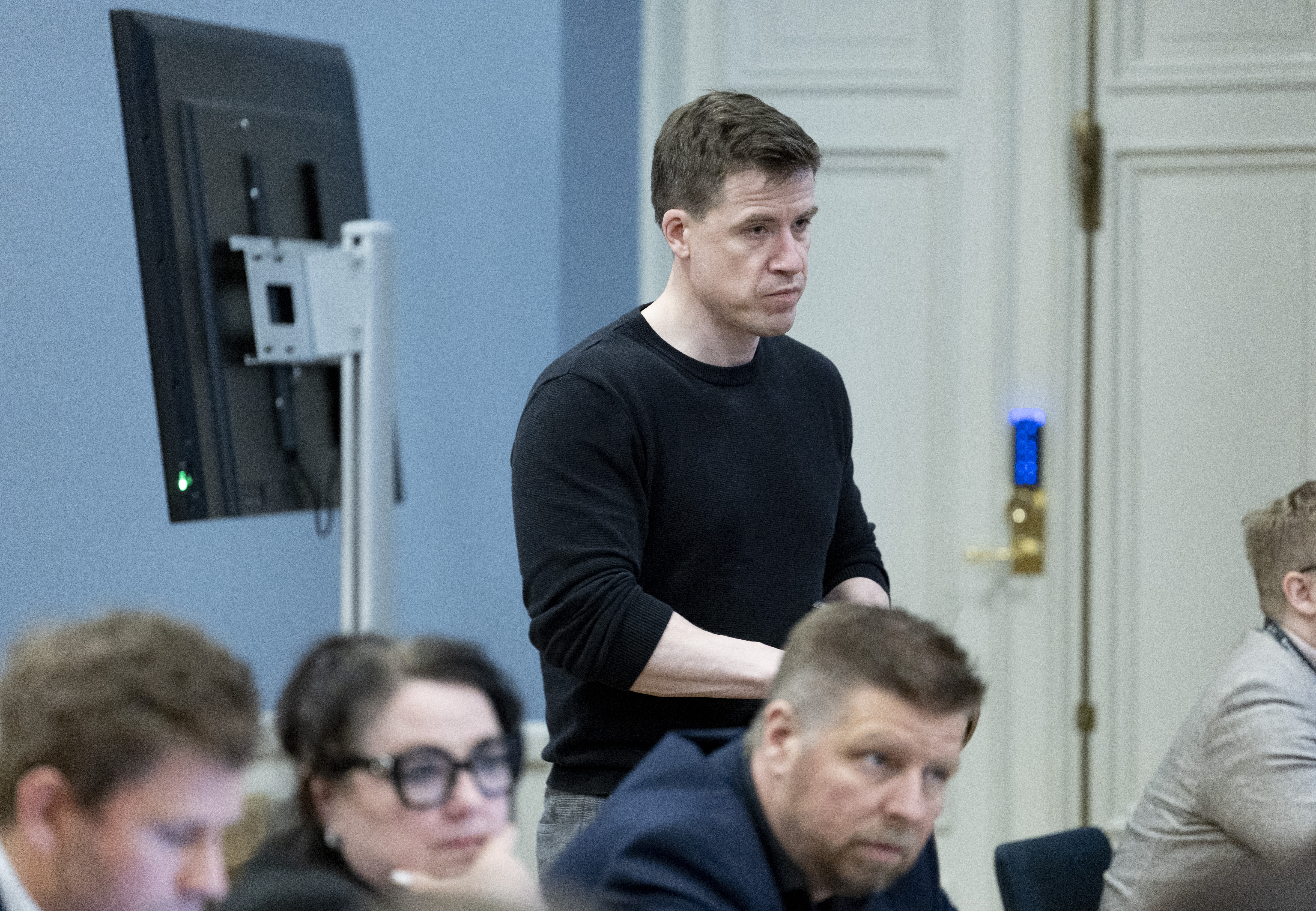 Pride-lipun heittämisestä roskiin tehtiin kantelu tuomiokapitulille – Pekka Aittakummulta pyydetään nyt selvitystä